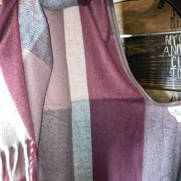 Woolrich fold over fringed Blanket shawl OS - Picture 5 of 9